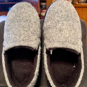Boys slippers